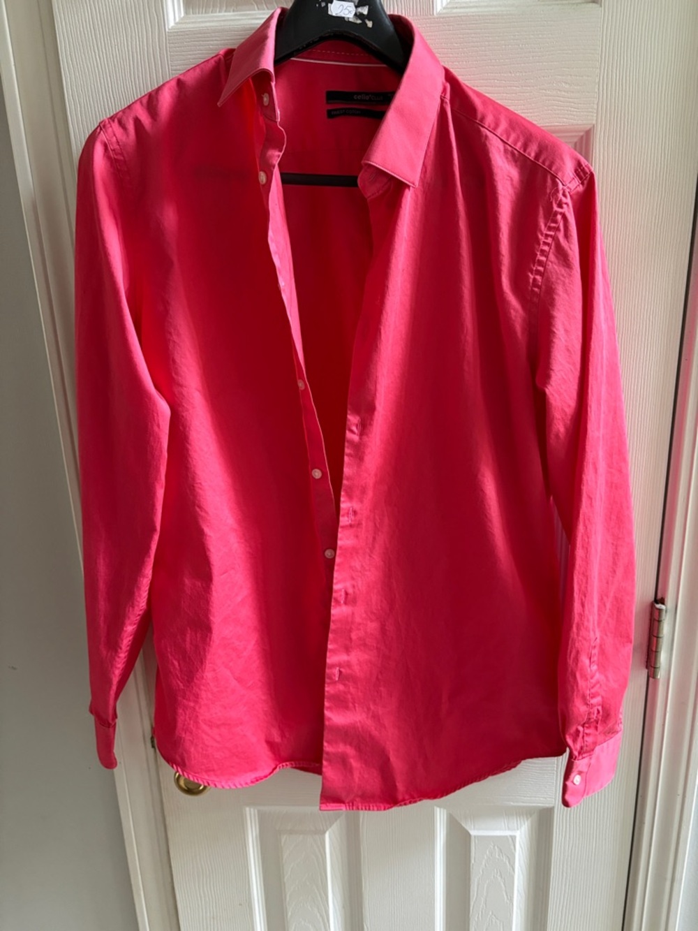 Celio Men’s Bright Pink Long-Sleeve Dress Shirt